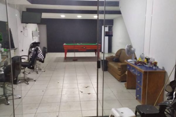 Homem é assassinado após discussão em jogo de sinuca em bar de Campo Largo  - Banda B