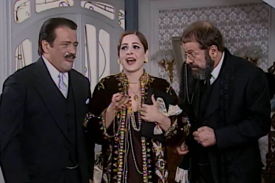 O Cravo e a Rosa