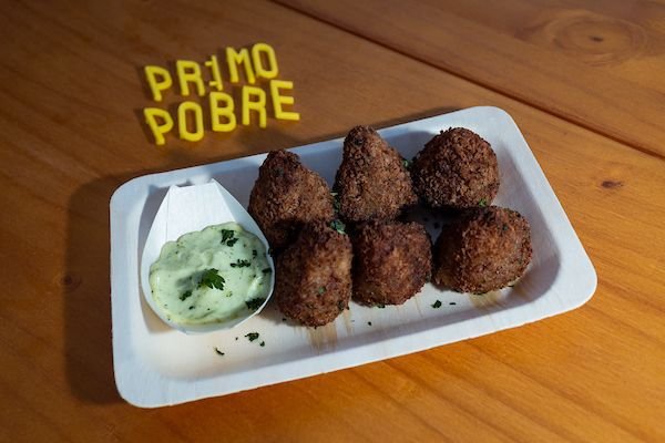 Coxinha de rabada do Primo Pobre
