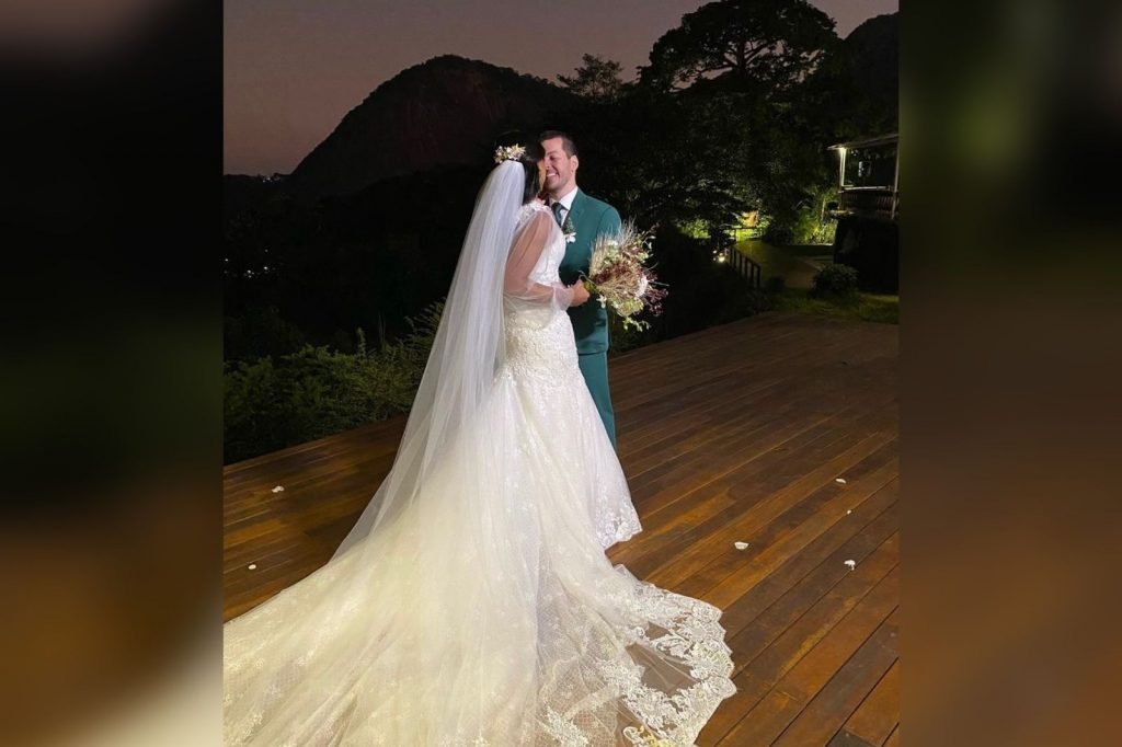Casal relata perrengues para realizar casamento com a Bluemoon 5
