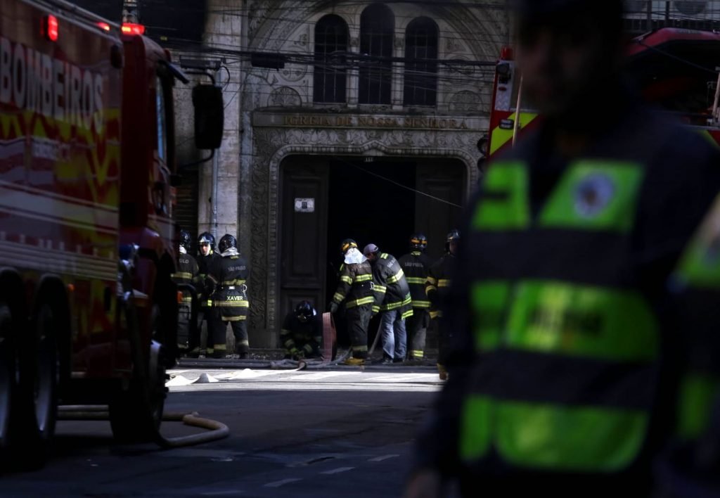 incêndio centro SP igreja