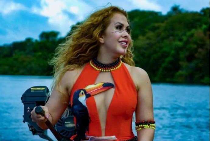 Joelma, cantora. Ela tem pele clara e longos cabelos loiros- Metrópoles