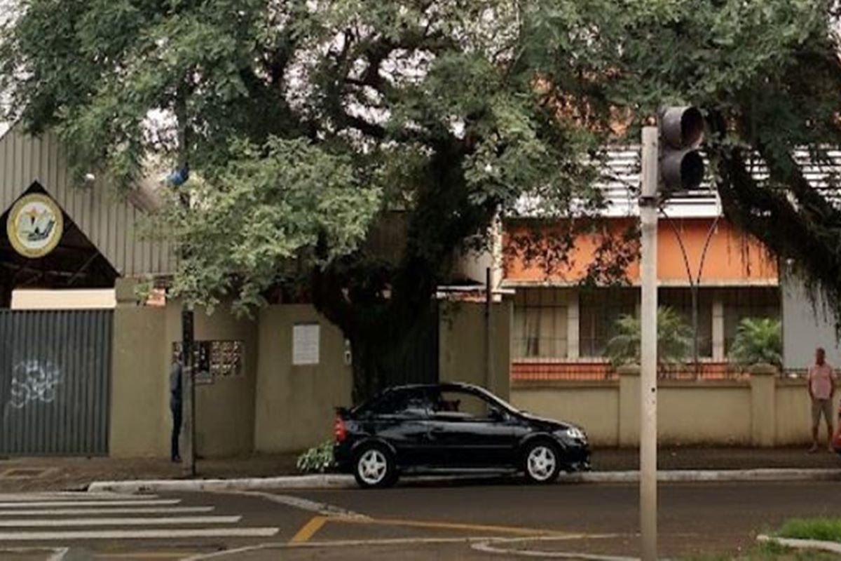 Uso de banheiro por transexual acaba em pancadaria em escola do PR - Metrópoles