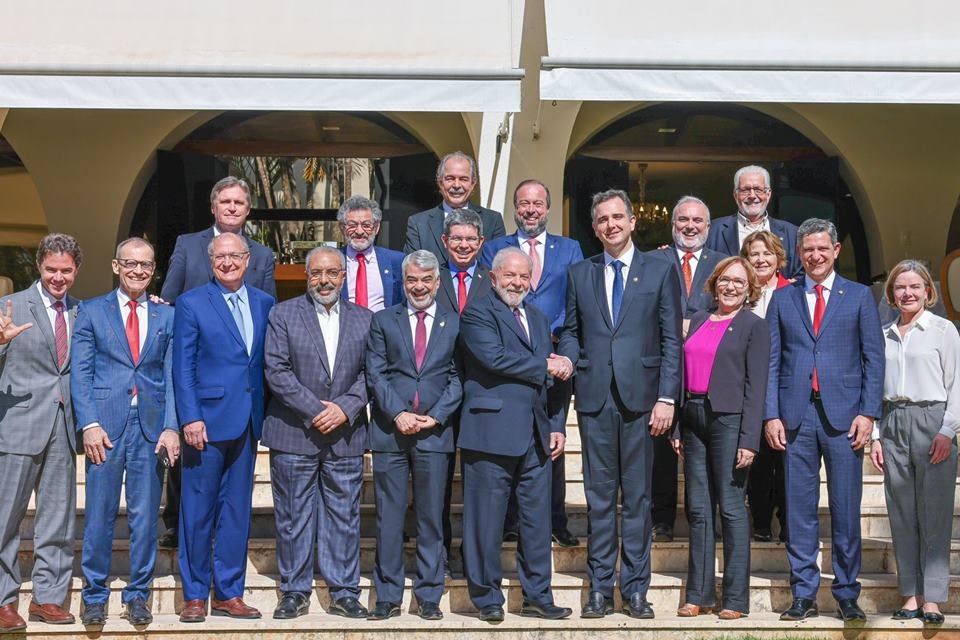 Lula se encontra com Pacheco e parlamentares em Brasília