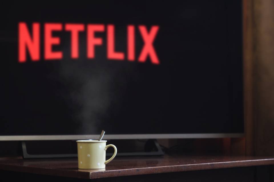 COMO CANCELAR A NETFLIX? Contas Sendo Bloqueadas! 