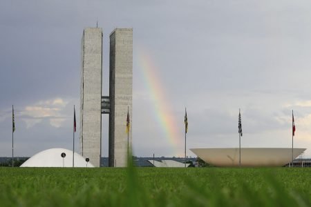 Arco-iris sobre o Congresso Nacional