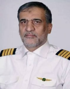 O capitão iraniano Gholamreza Ghasemi
