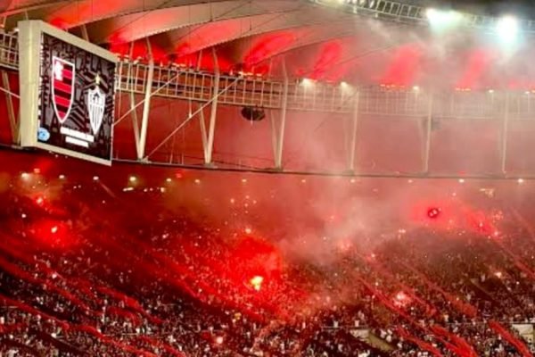 Flamengo segue líder nas redes sociais, bem à frente do Corinthians