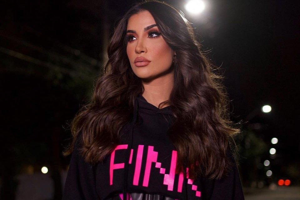 Foto colorida de Bianca Andrade