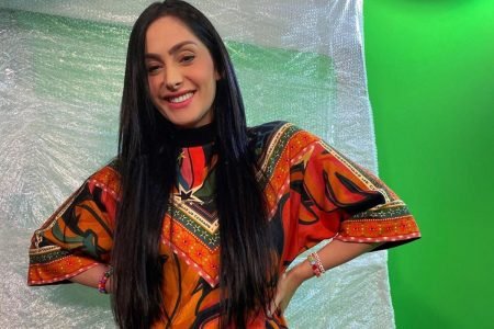 Ex-BBB Francine revela que recebeu R$ 200 por foto de cocô no OnlyFans