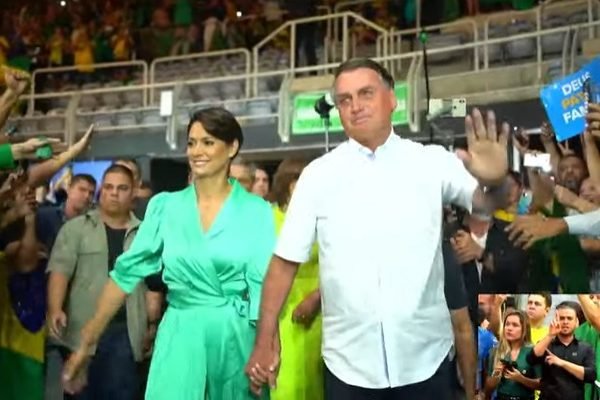 PL confirma Bolsonaro como candidato à reeleição em convenção no Rio