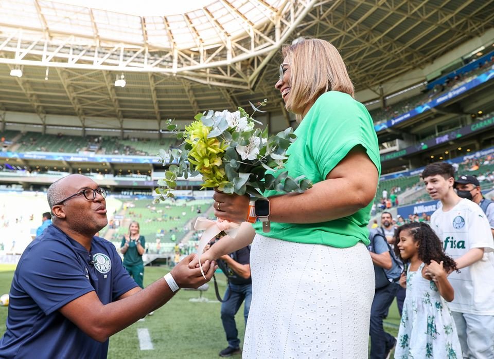 Foto colorida do casamento no Allianz