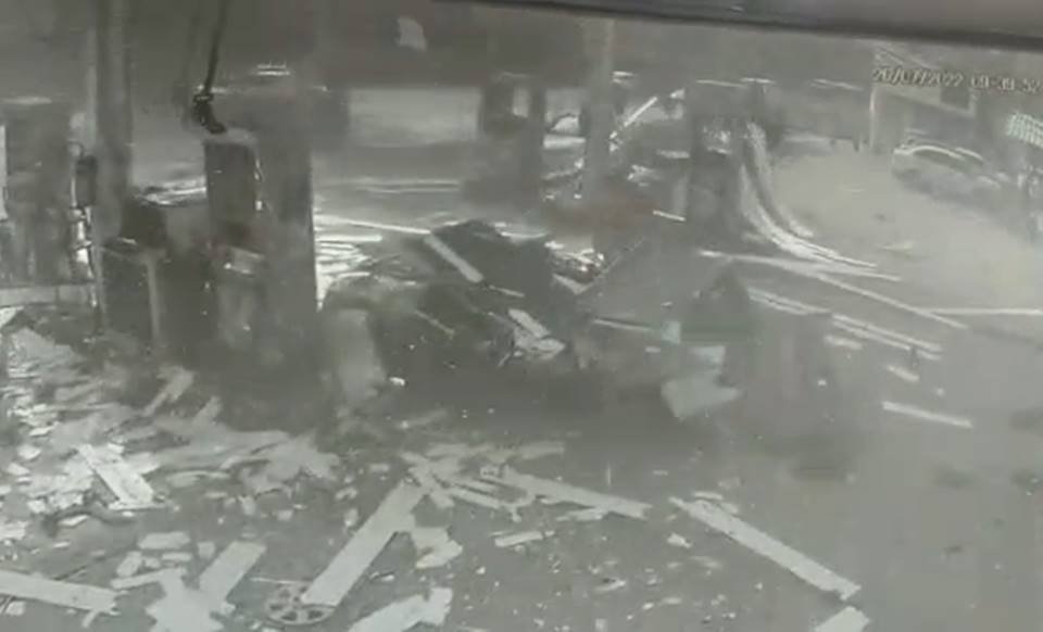 explosão de carro