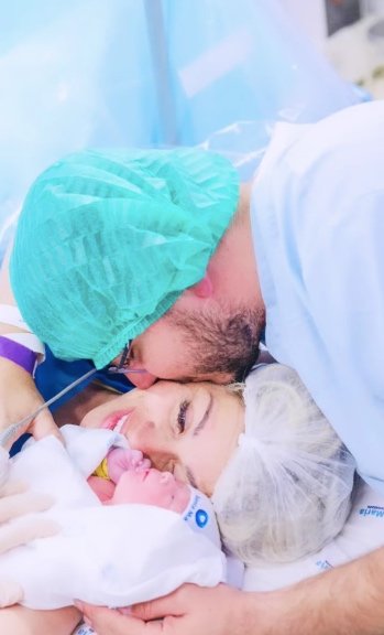 A caminhoneira influencer Sheila Bellaver deu à luz a quinta filha nessa segunda-feira (1/8)