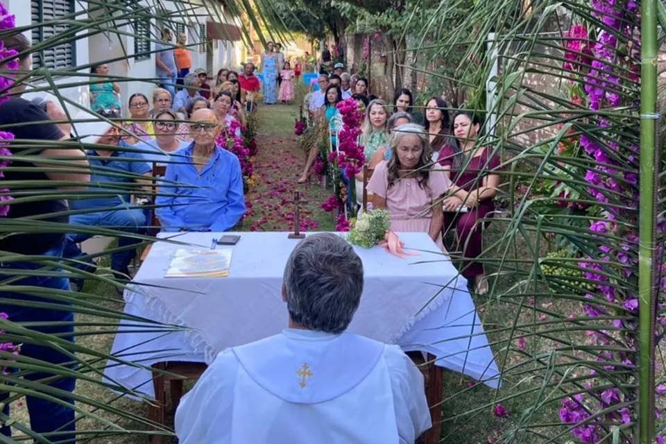 casal de idosos se casa em lar de idosos em goiás