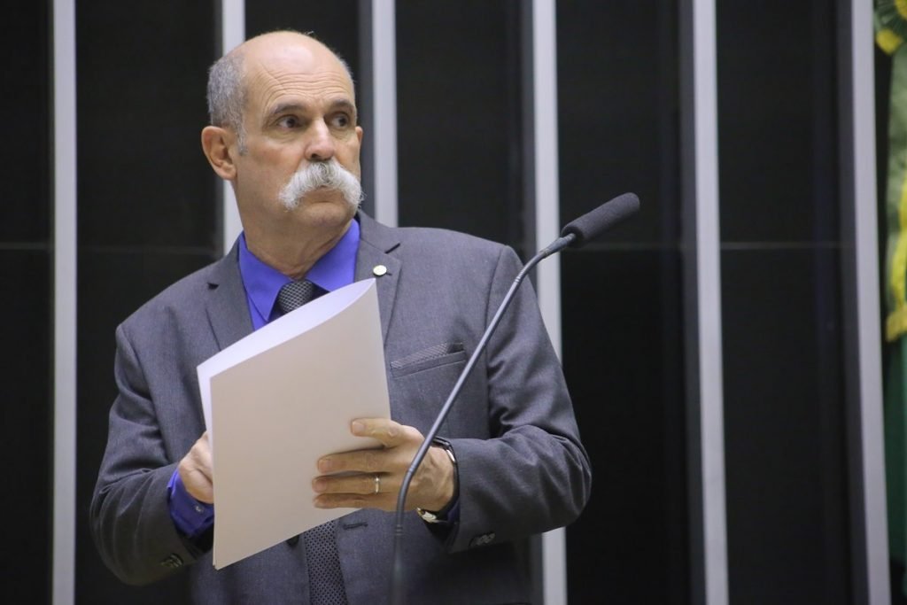 Imagem colorida mostra deputado federal bolsonarista Sargento Fahur (PSD-PR) - Metrópoles