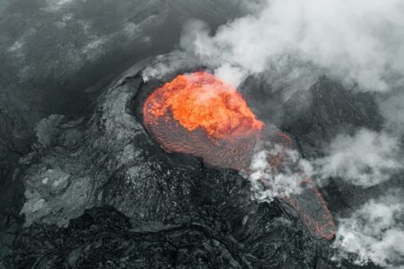 vulcão Fagradalsfjall na Islândia