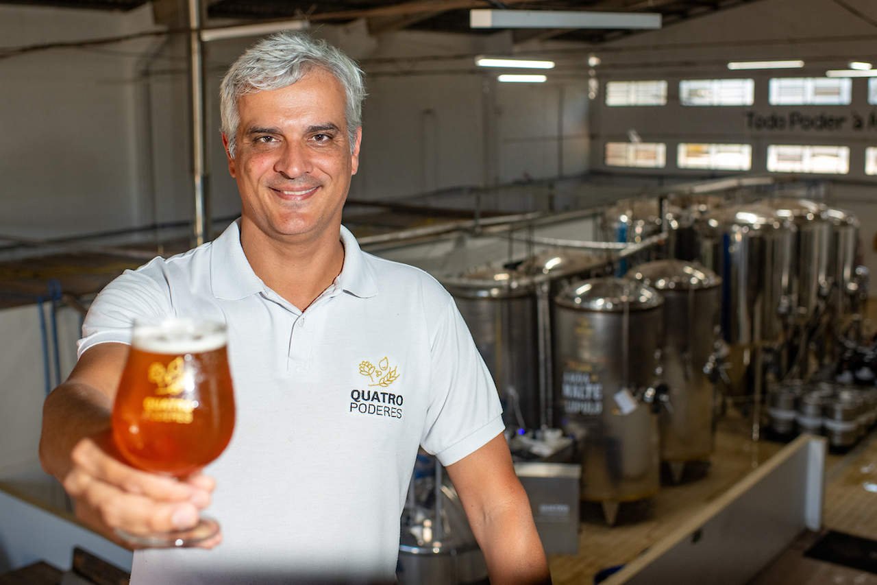 Cervejaria e o processo de produção para o Dia da Cerveja