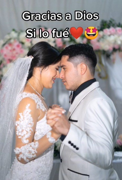 Ailiz Melina Zambrano Pinargote e Pedro Pablo Pico Moreira