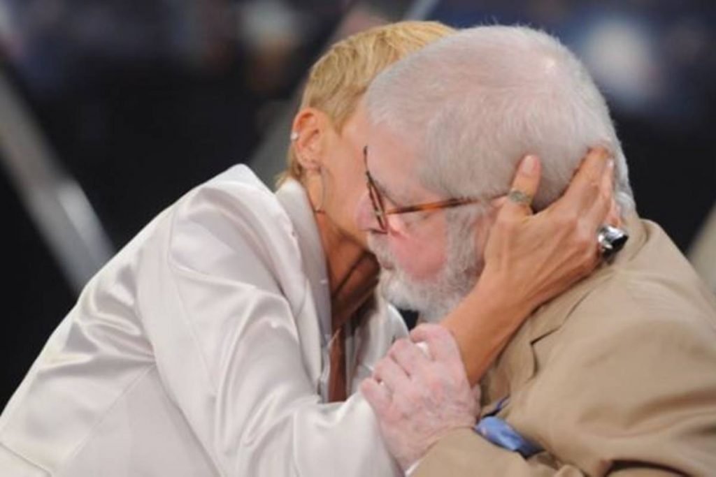 Foto colorida de Xuxa e Jô Soares-Metrópoles