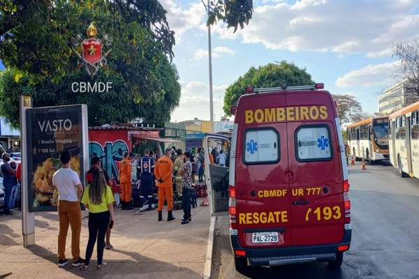 Foto de uma ambulância