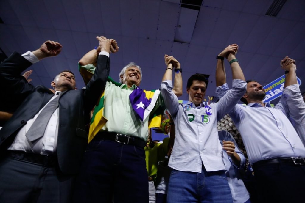 Ronaldo Caiado (UB), governador de Goiás, candidato à reeleição e Daniel Vilela (MDB), candidato a vice