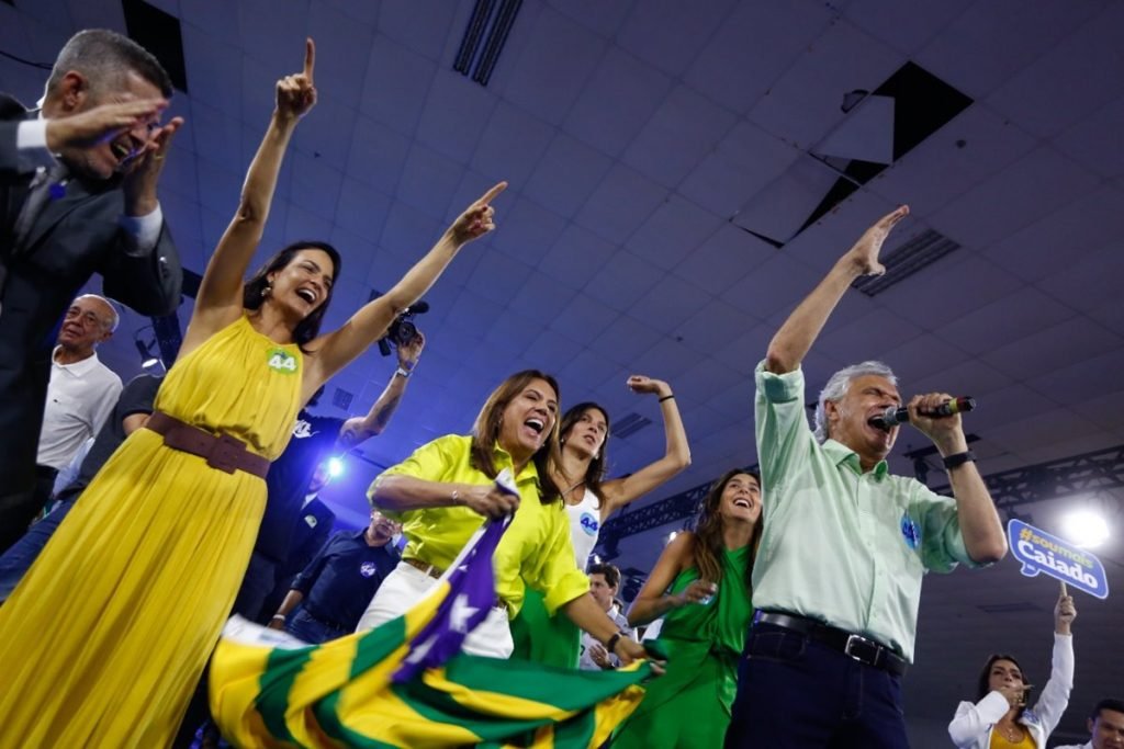 Caiado e aliados durante convenção que confirmou sua candidatura ao Governo de Goiás