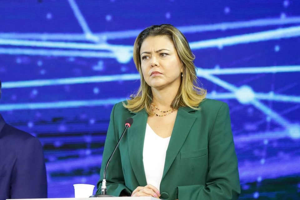 Leila do Vôlei admite estar isolada na disputa eleitoral pelo GDF