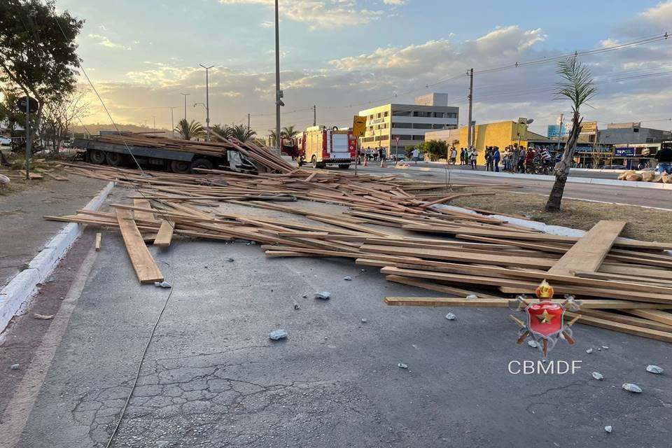 Acidente em São Sebastião