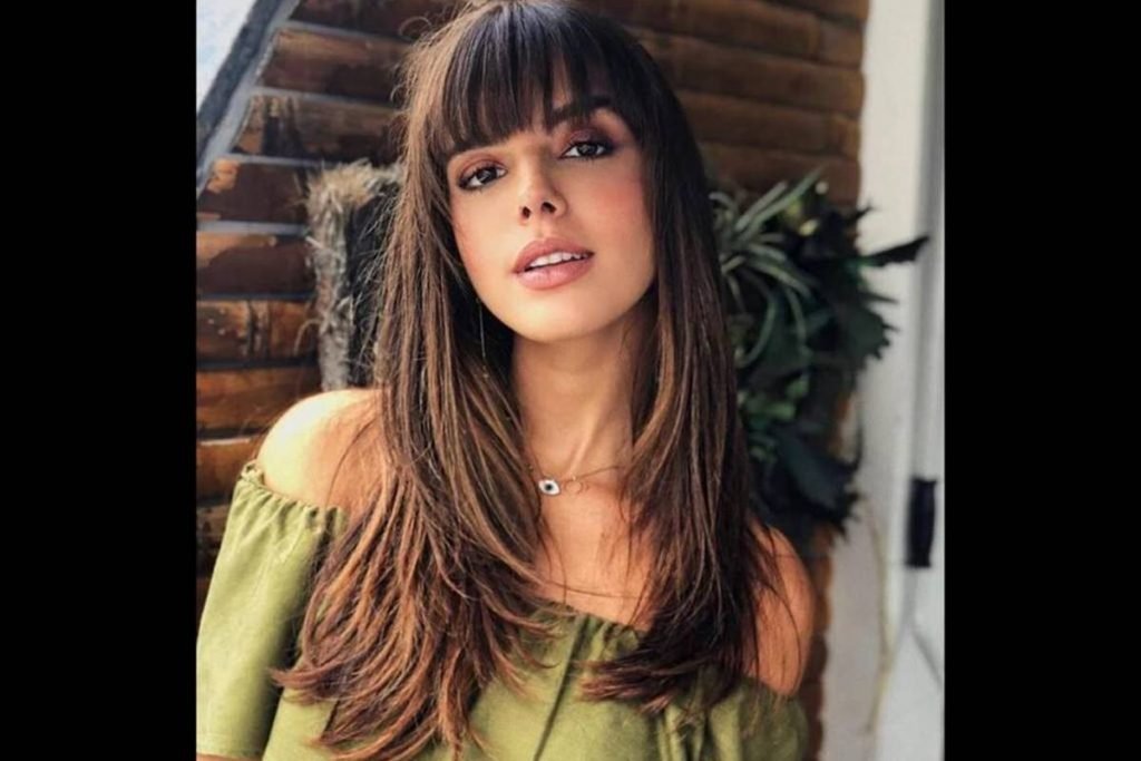 foto colorida de uma mulher