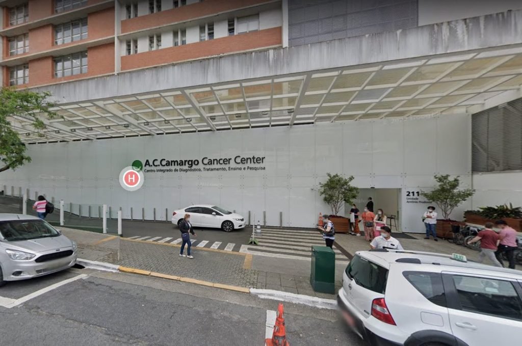 o Hospital A.C. Camargo deixará de atender pacientes do Sistema Único de Saúde (SUS) em 9/12/22