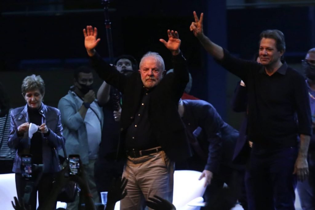 ex-presidente Lula e fernando Haddad Aula aberta, Universidade Pública e Democracia, pelo Coletivo USP Pela Democracia, no vão da História e Geografia na Cidade Universitária, em São Paulo 4ex-presidente Lula e fernando Haddad Aula aberta, Universidade Pública e Democracia, pelo Coletivo USP Pela Democracia, no vão da História e Geografia na Cidade Universitária, em São Paulo