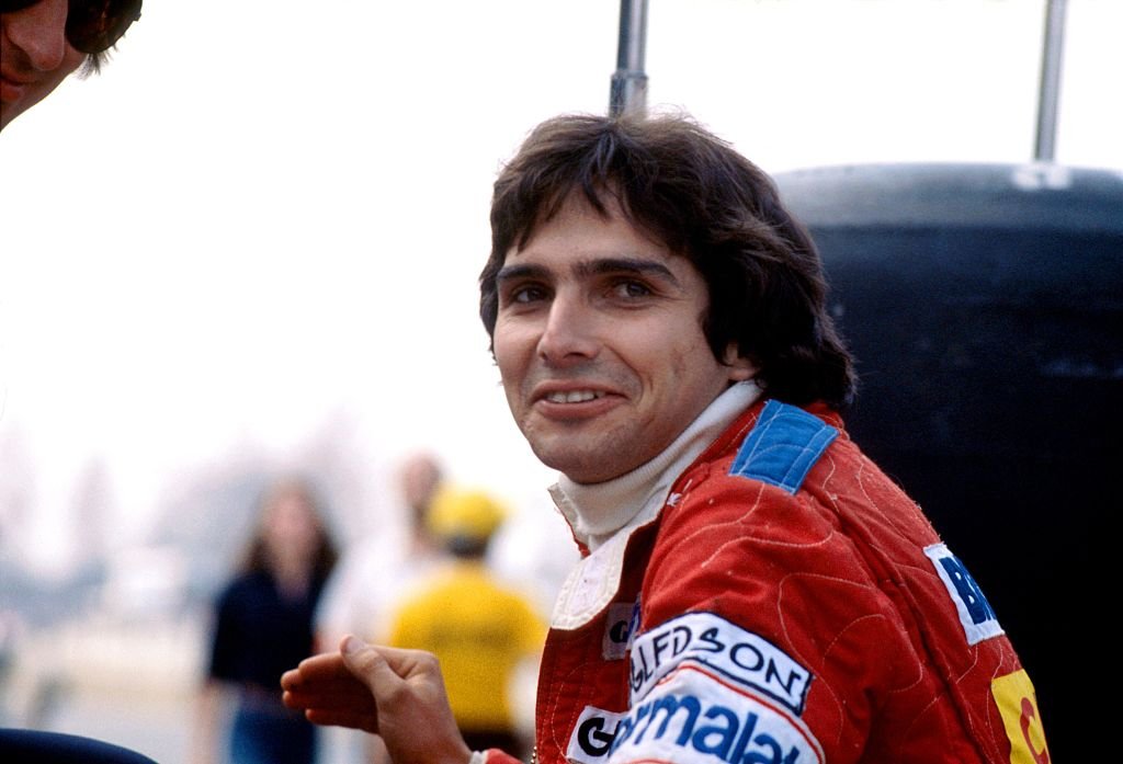 Nelson Piquet com macacão de piloto - Metrópoles