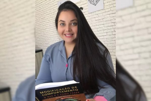 Bianca Rodrigues- fonoaudiologa acusada de tortura em clínica em Duatina- SP 1