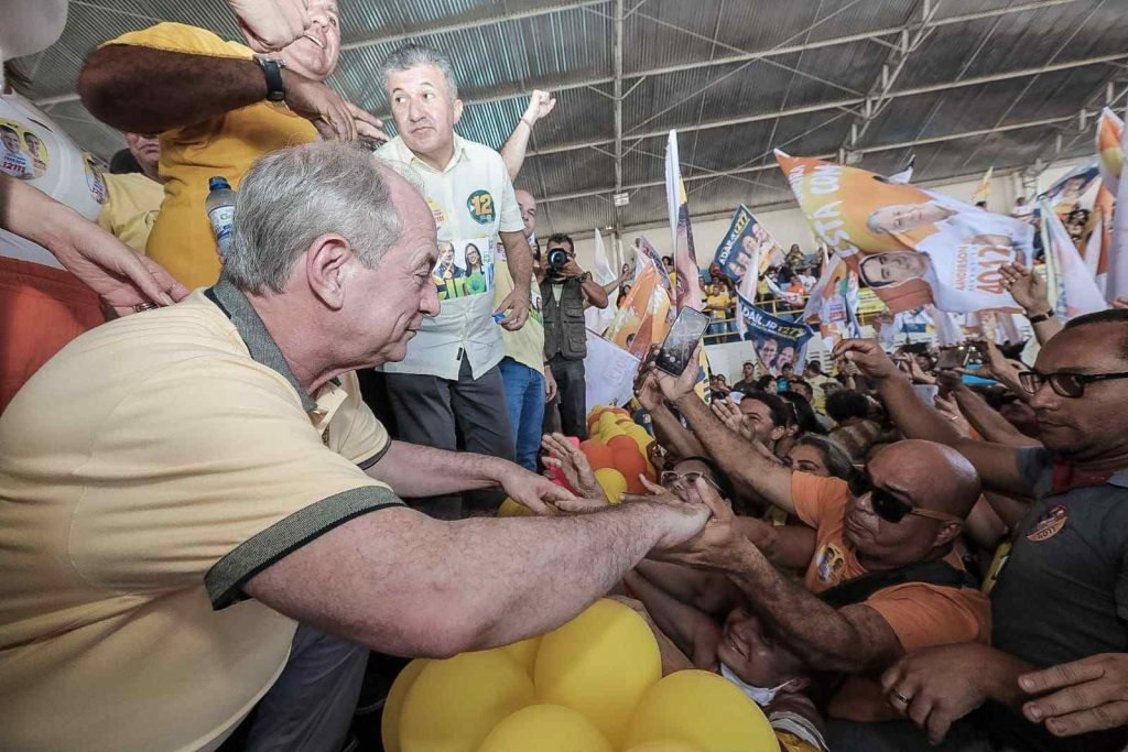 Ciro Gomes em campanha eleitoral no Ceará
