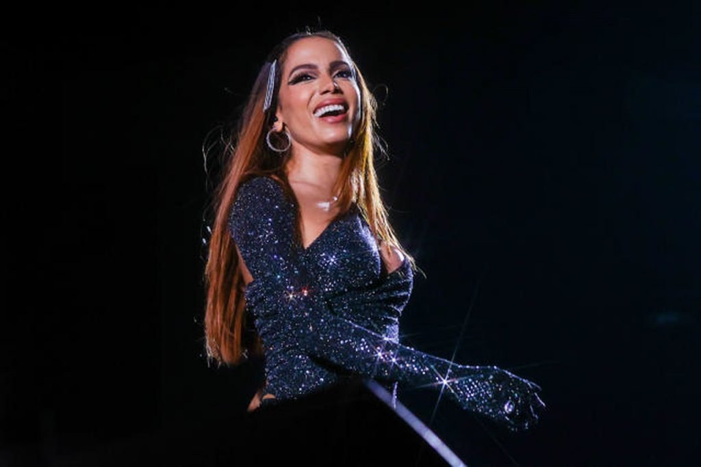Anitta em show garota VIP