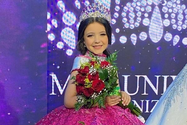 charlotte moroni, de edéia, goiás, venceu o mini miss universo na colômbia