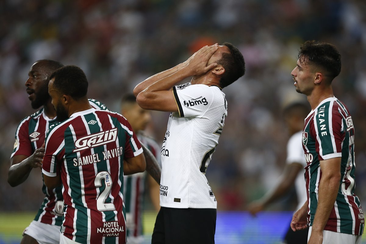 Em busca do título, Corinthians e Flu jogam a vida na Copa do Brasil
