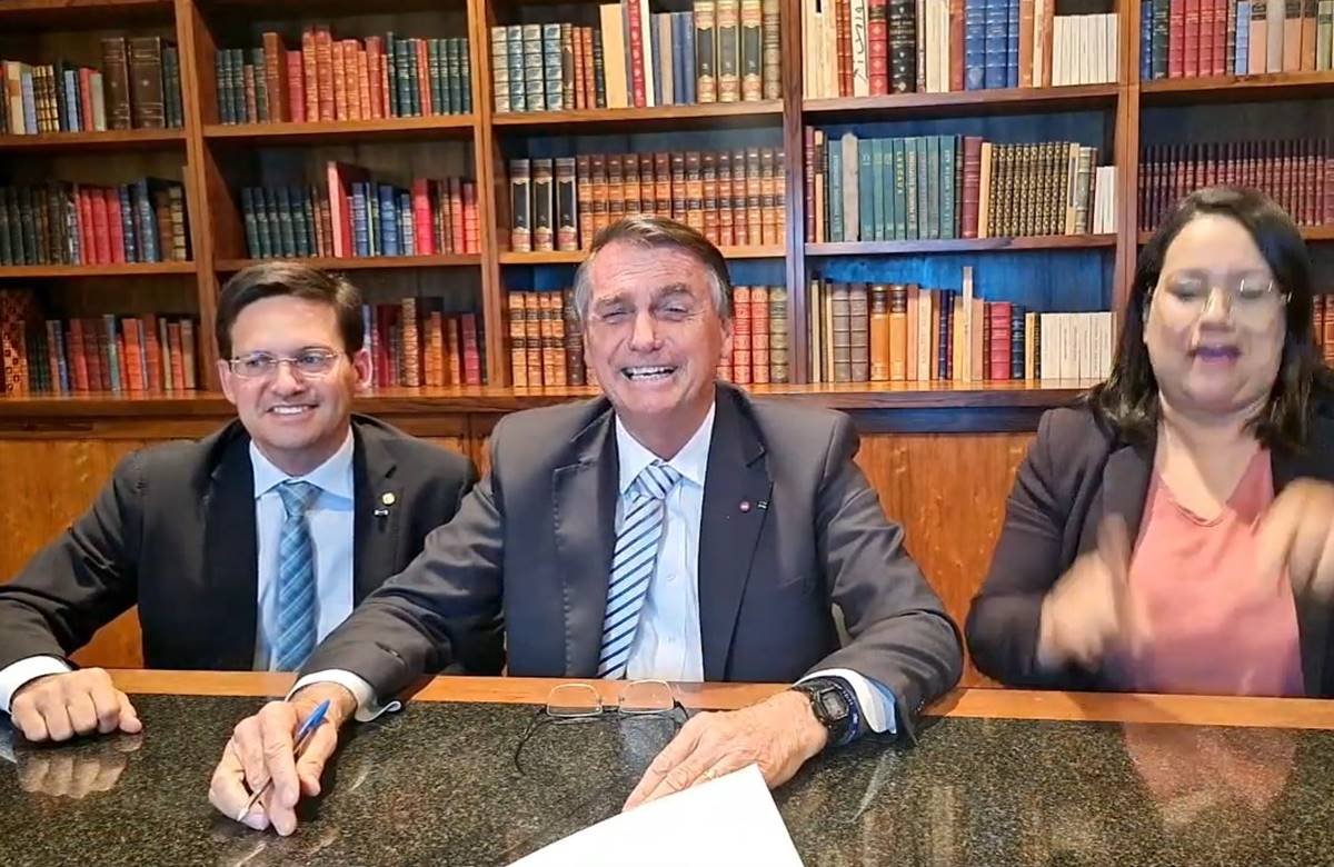Bolsonaro Dá Pista De Que Assistirá A Lula No Jn Bota Naquele Canal Bolsonaro Dá Pista De Que Assistirá A Lula No Jn Bota Naquele Canal