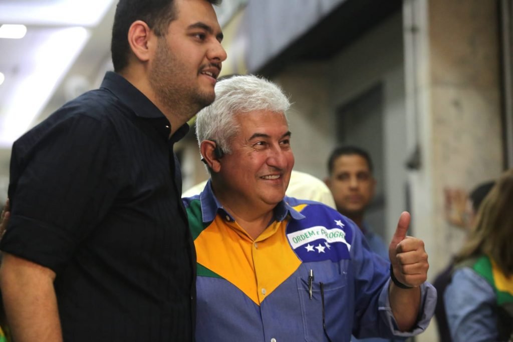 Candidato ao senado, Marcos Pontes (PL) acompanhou candidato à reeleição, Jair Bolsonaro (PL), saiu sem almoçar no Bar da Dirce em são paulo 2Candidato ao senado, Marcos Pontes (PL) acompanhou candidato à reeleição, Jair Bolsonaro (PL), saiu sem almoçar no Bar da Dirce em são paulo