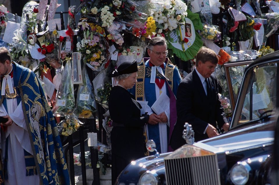 Rainha Elizabeth funeral Diana