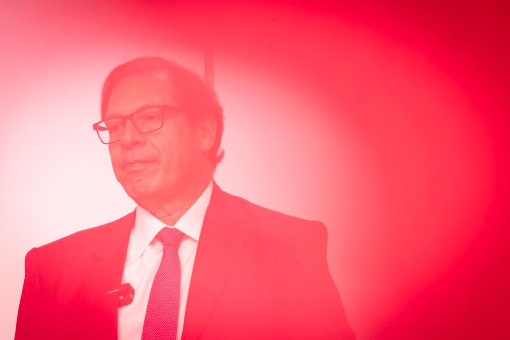 Ministro Luis Felipe Salomão Corregedor Nacional de Justiça, no CNJ com luz vermelha