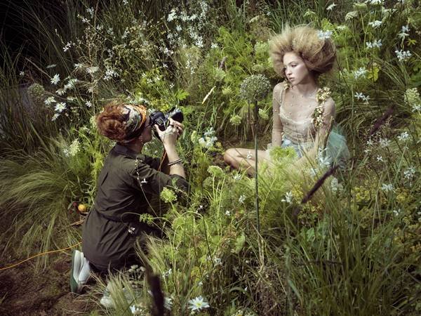 Lila Moss being photographed by Emma Summerton