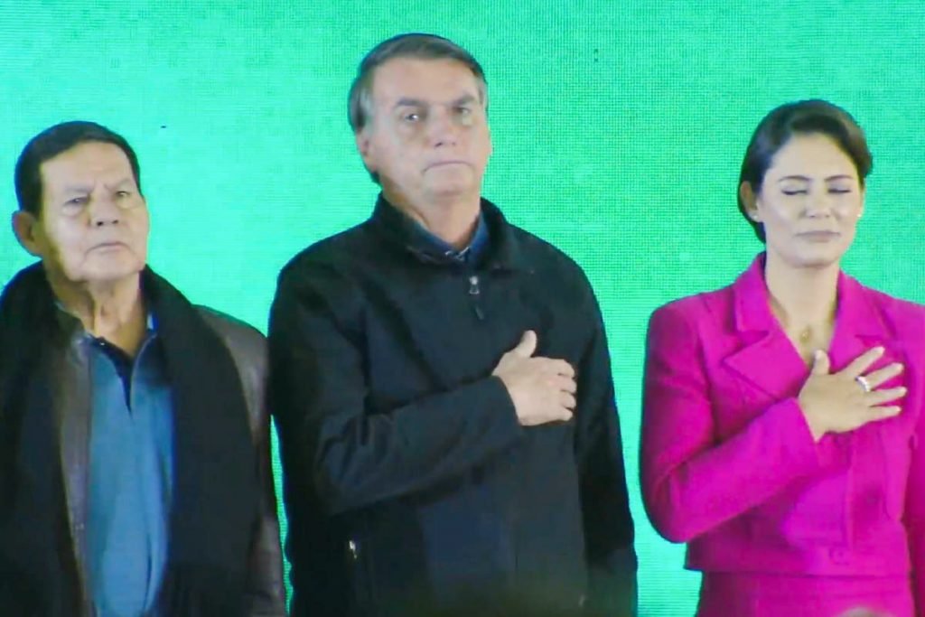 Bolsonaro modifica Lei Maria da Penha para melhor