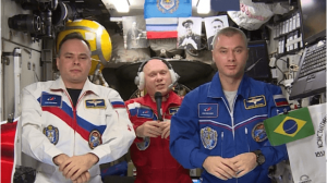 Cosmonautas russos celebram os 200 anos da Independência do Brasil