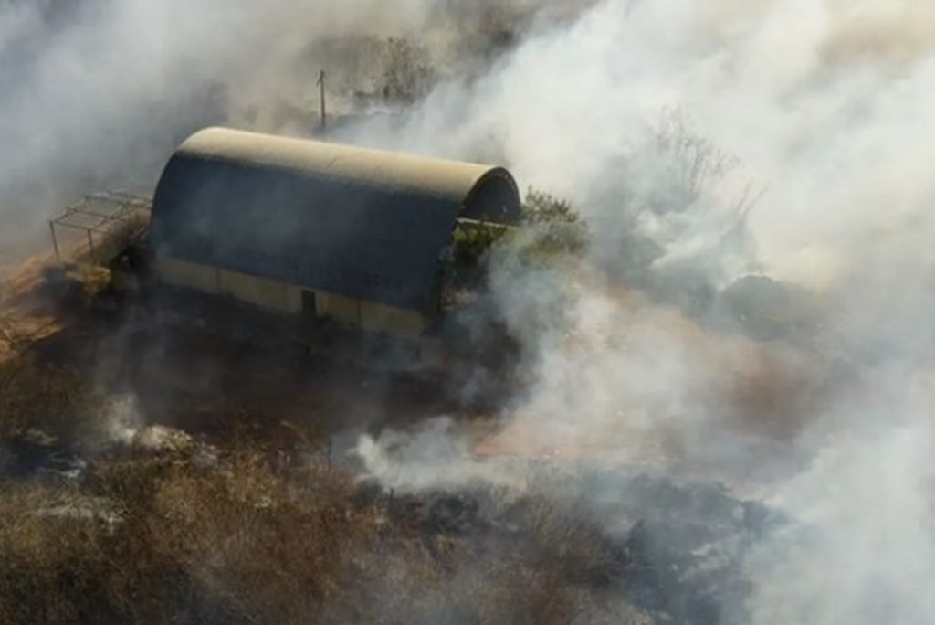 Fumaça de lixo tóxico toma conta de Alto Paraíso de Goiás