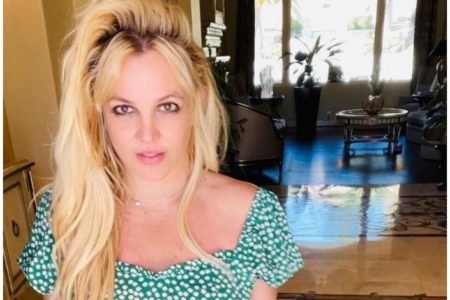 Foto colorida de Britney Spears
