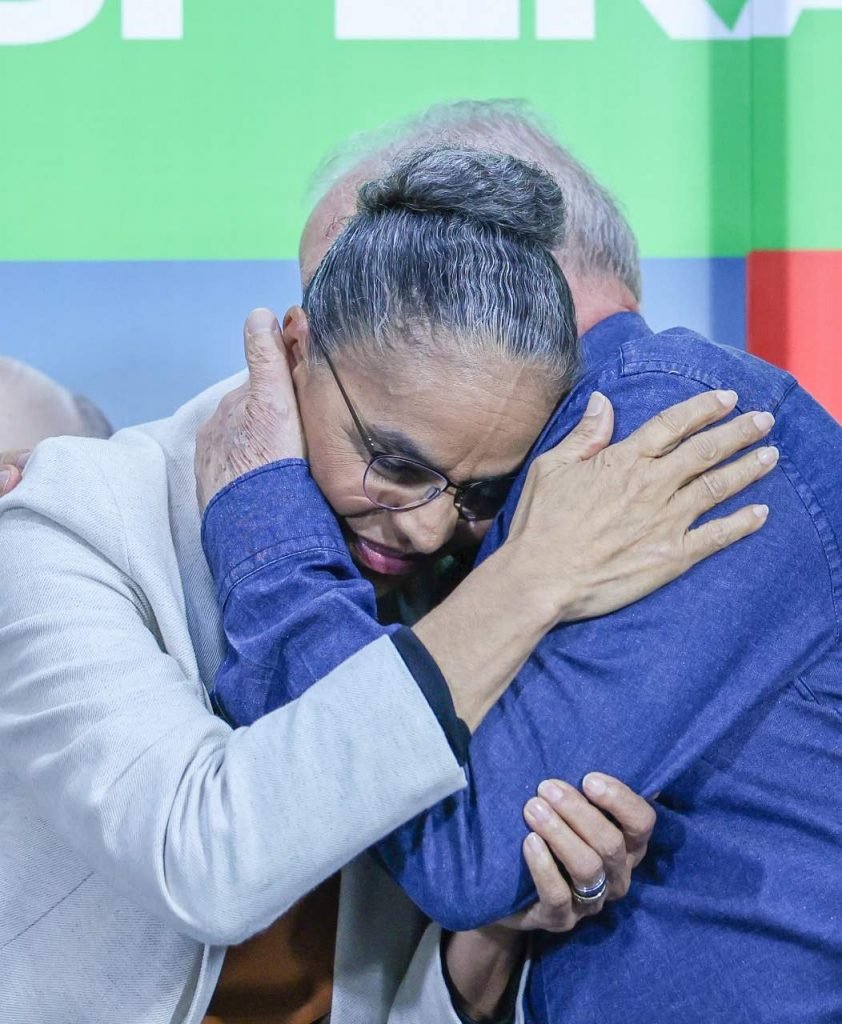 Marina e Lula falaram em