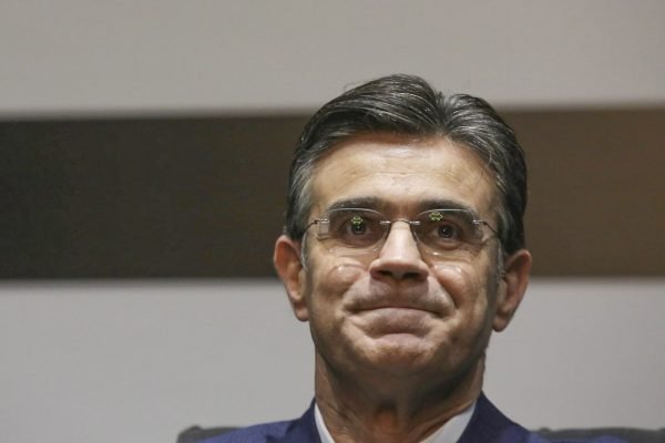Governador, candidato a reeleição, Rodrigo Garcia (PSDB), assina nesta terça-feira (13), no Palácio dos Bandeirantes 7