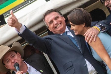 Jair Bolsonaro e Michelle Bolsonaro em evento de 7 de setembro